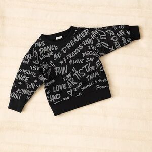 Zara girls Black Graphic graphic Sweater in black and grey size youth 6 and 9